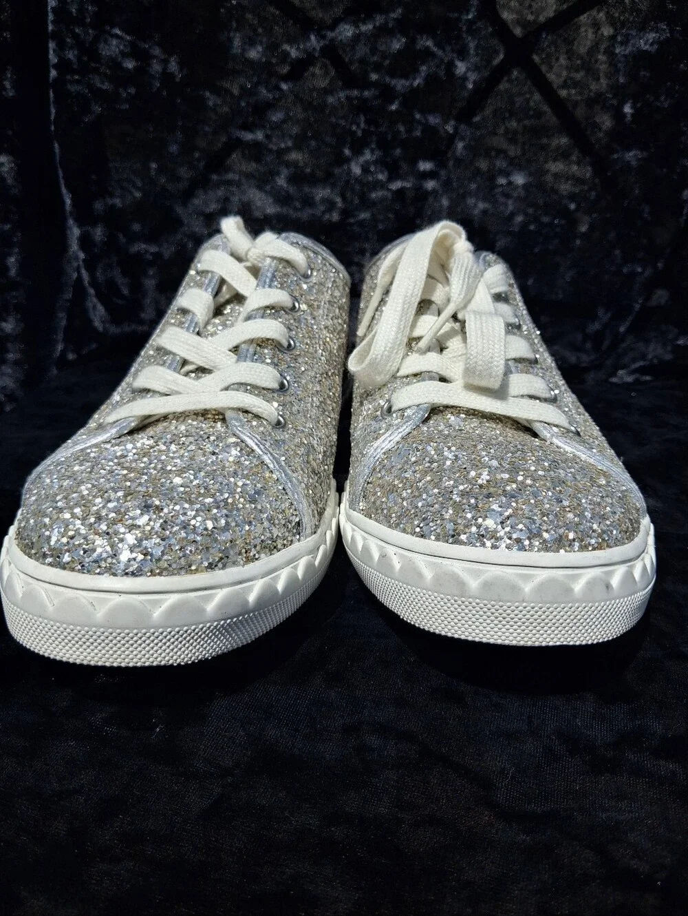 Kate Spade New York Vale Silver Glitter Lace Up Fashion Sneakers Size 7.5
